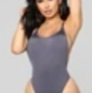 Simple one piece low back swimsuit